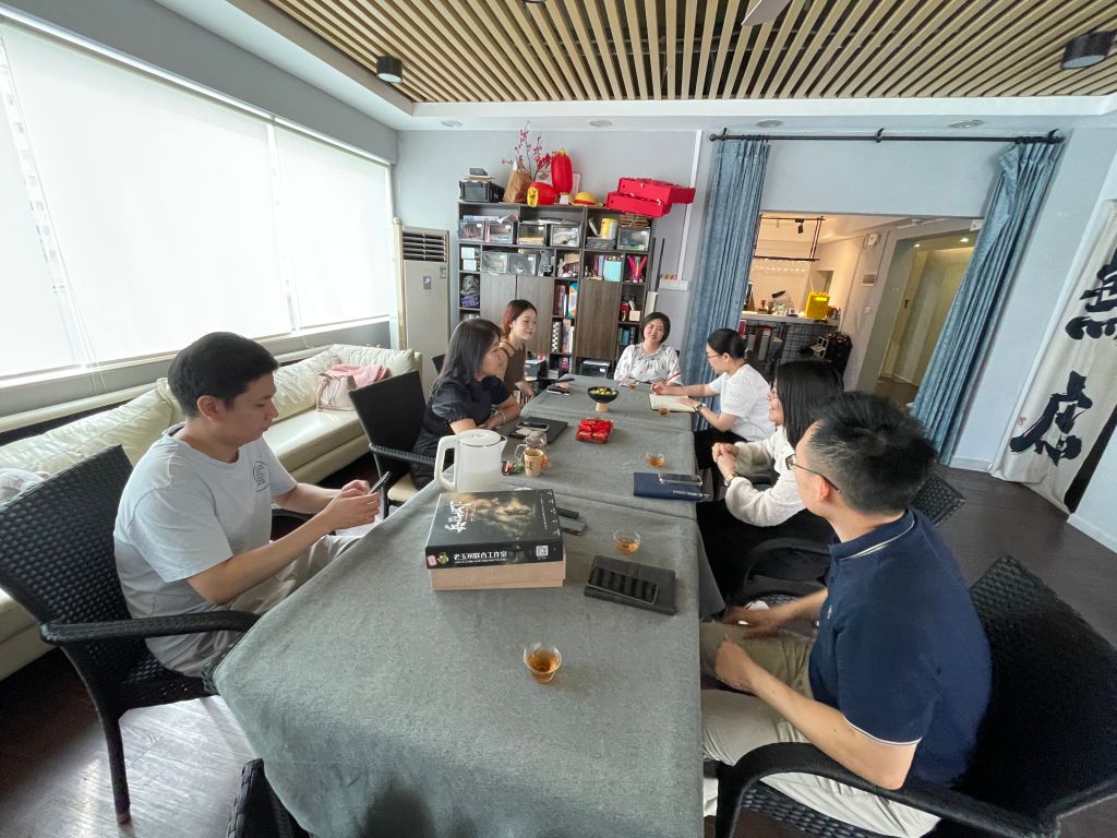 探索“沉浸式课堂”新模式:“红色剧本杀”主题党日活动.jpg
