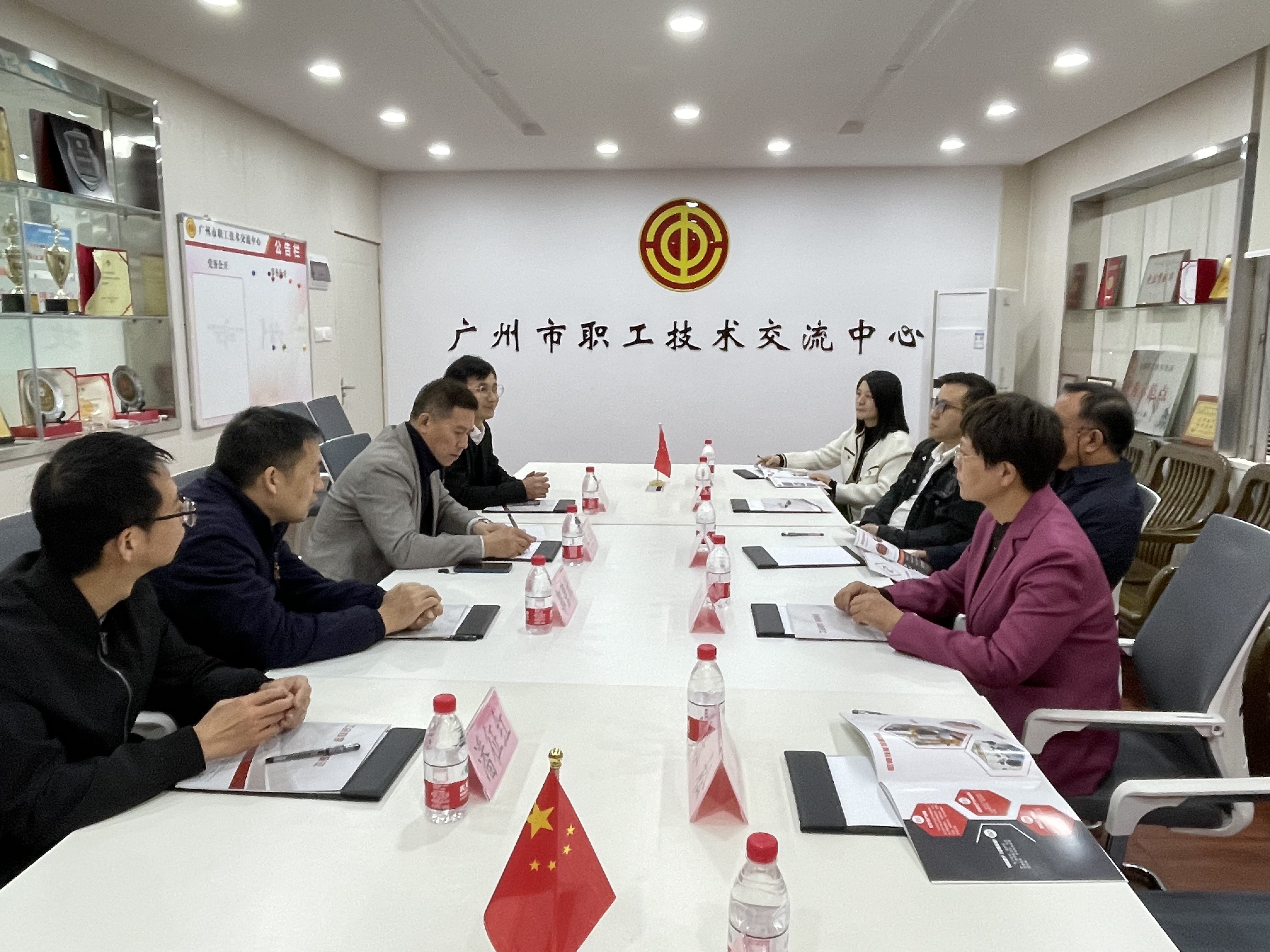 贵州省总干校一行到我校交流调研4.jpg